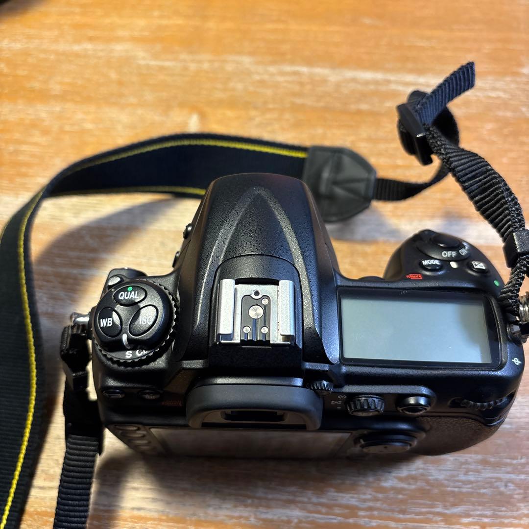 中古品　Nikon D300 デジタル一眼レフカメラ