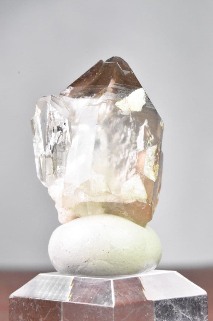 入手困難！ ミャンマーモゴック産スモーキークォーツとホワイトトパーズ