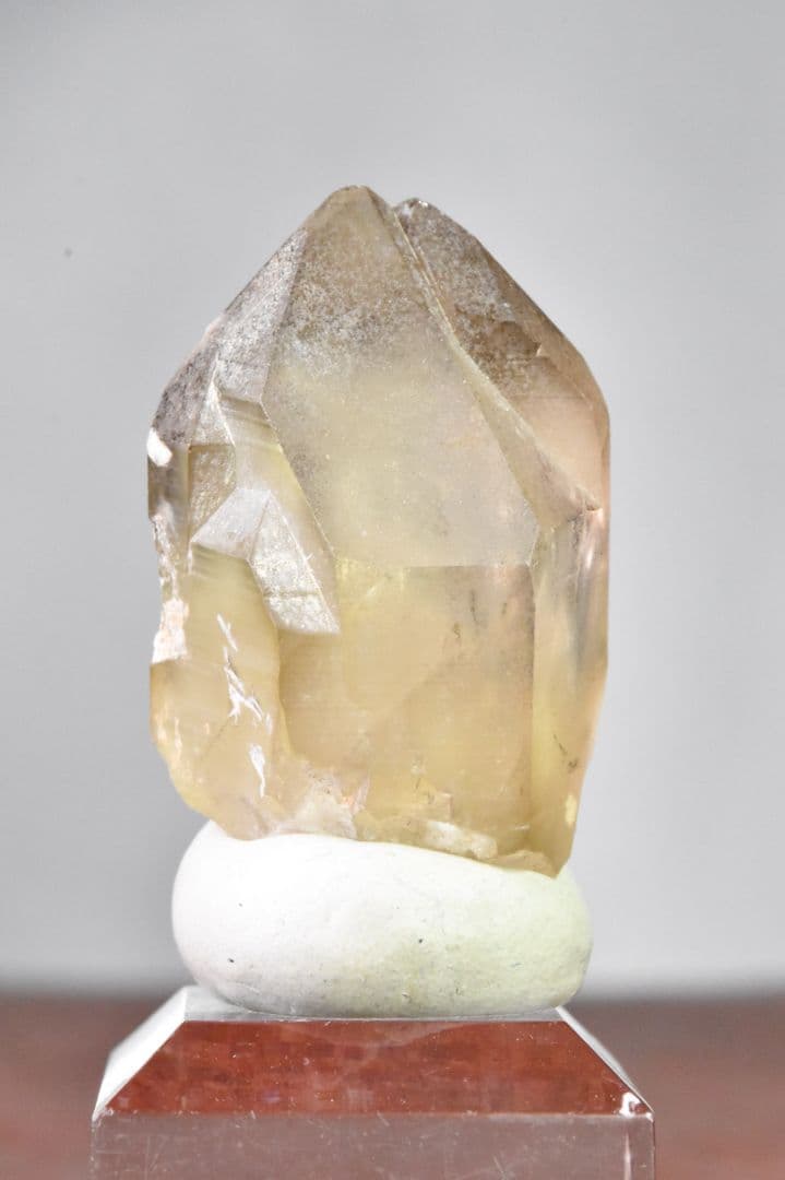 入手困難！ ミャンマーモゴック産スモーキークォーツとホワイトトパーズ