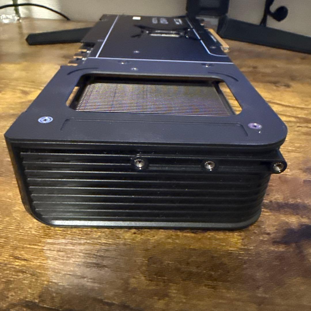 グラフィックボード・グラボ・ビデオカード ASUS Prime Radeon RX 9070 XT 16GB OC