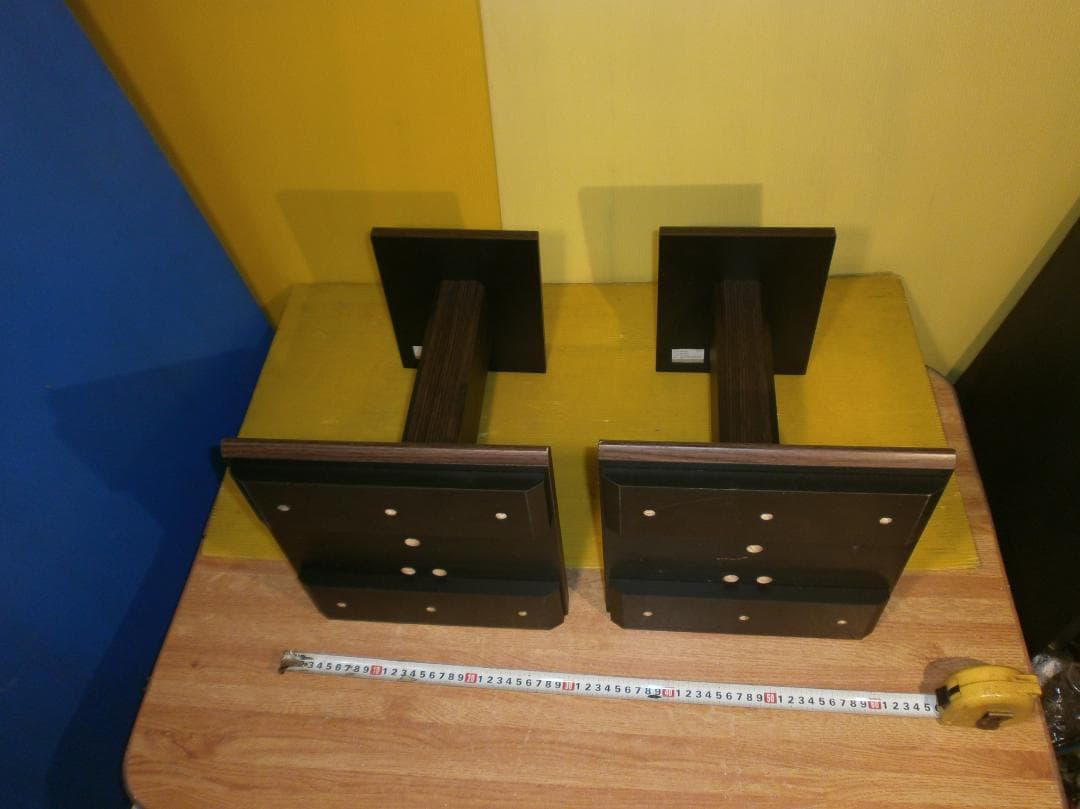 木製スピーカースタド　ハヤミ NR-600型