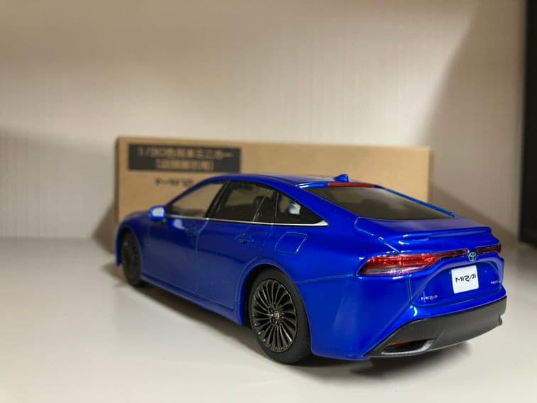 最終値下げ！非売品！トヨタ MIRAI 1/30カラーサンプル 2台セット