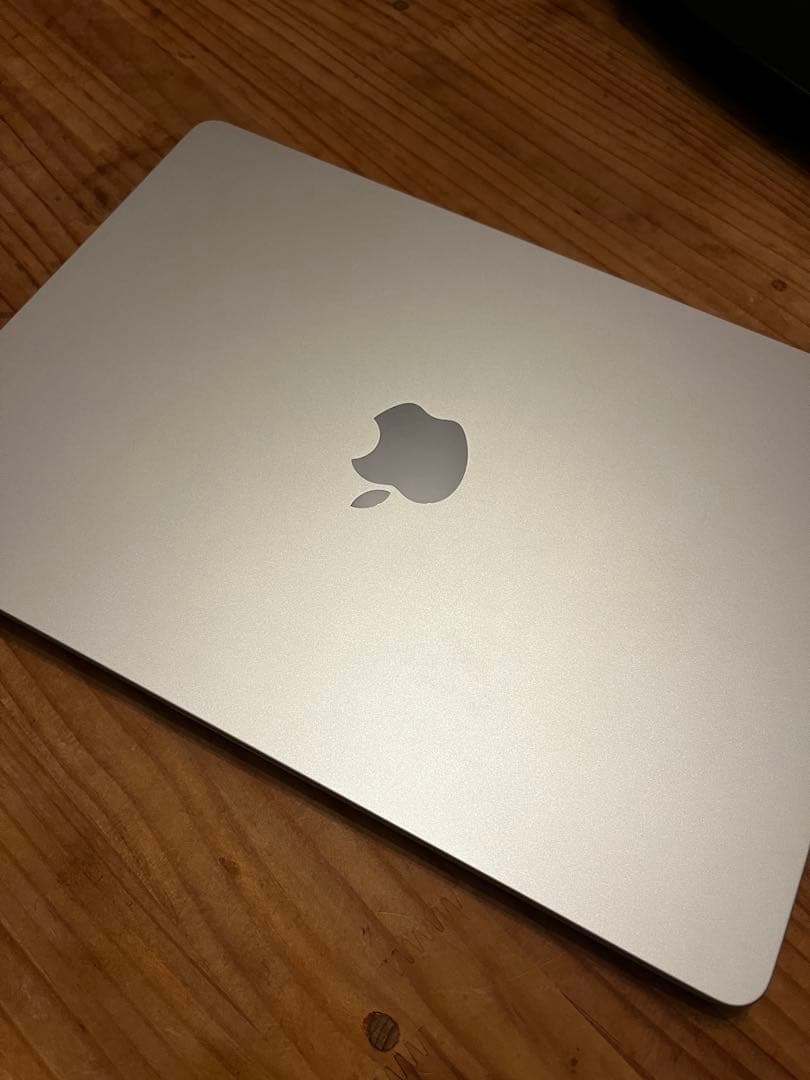 MacBook本体 MacBook Air 13 M3 256GB