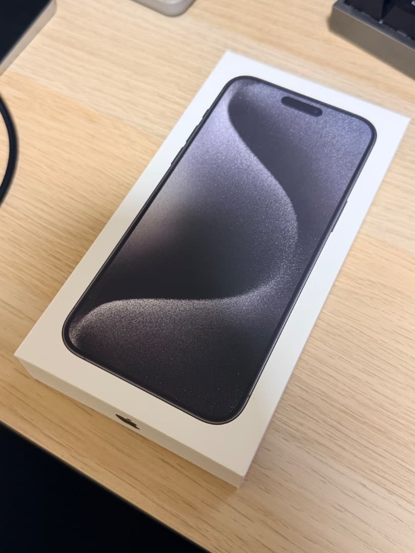 む*ん様 iPhone 15 Pro Max 256GB ブラックチタニウム S