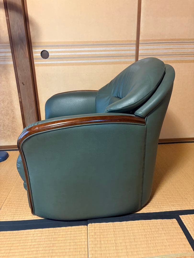 カリモク１人掛けソファNo.2 ダークグリーン　本革製