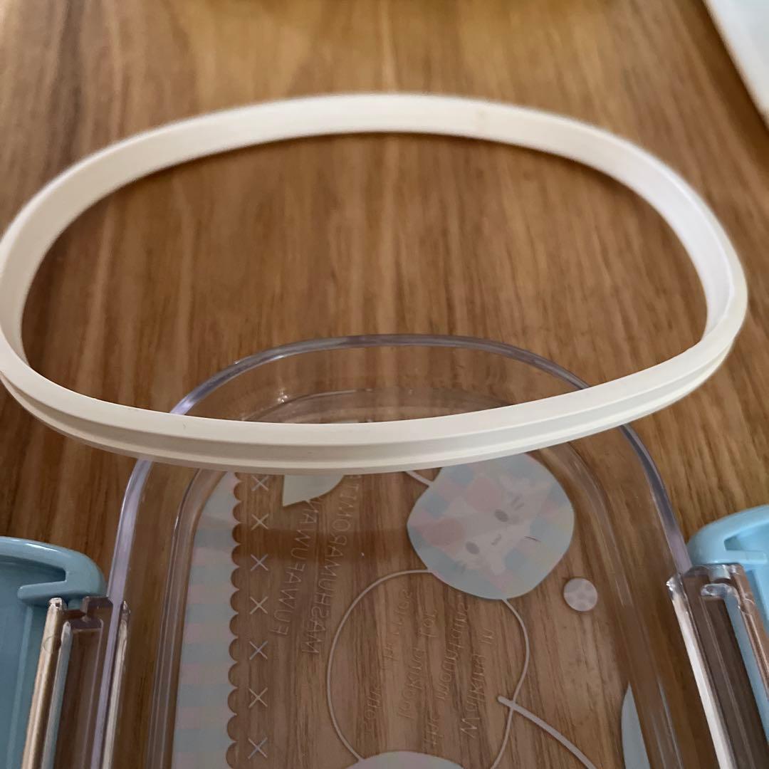 マシュマロみたいなふわふわにゃんこ　お弁当箱　レトロ