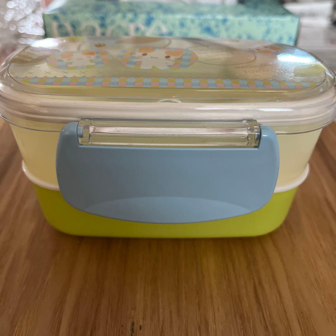 マシュマロみたいなふわふわにゃんこ　お弁当箱　レトロ