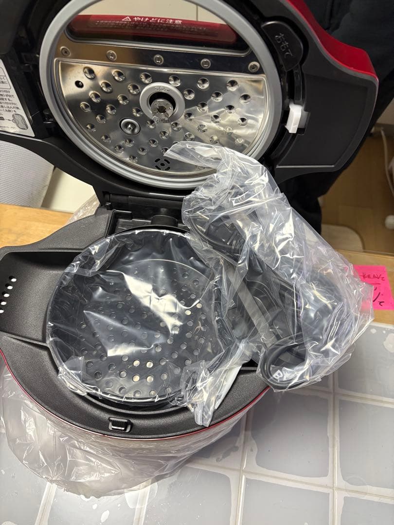 SHARPホットクック電気圧力鍋。蒸しトレイ付き(別売4,873円相当、未使用)