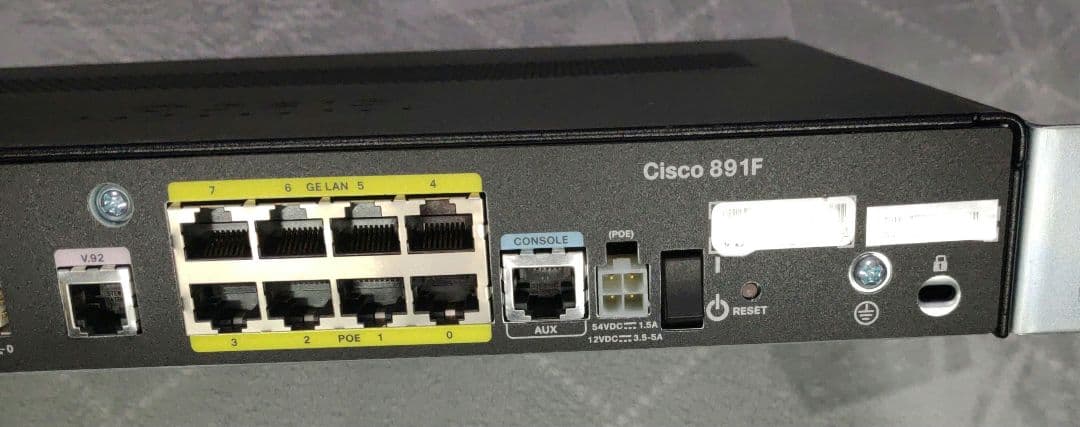 Cisco C891FJ ルータ PoE