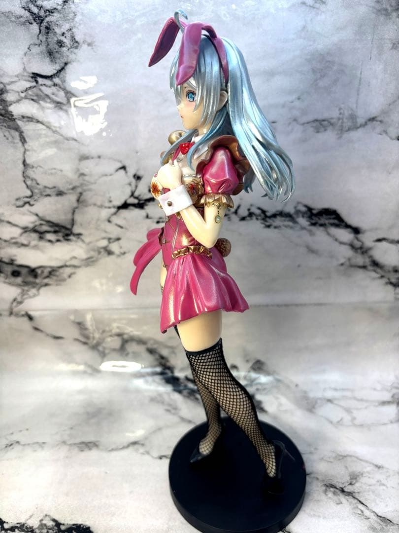 シ*リ様 ロシア語でデレる隣りのアーリャさん　フィギュアリペイント