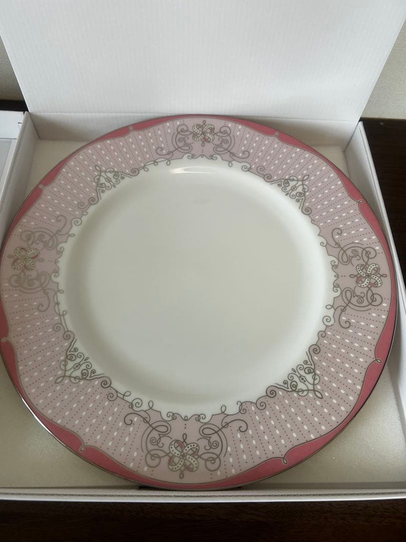ウェッジウッド　 プレート　新品　２枚セット ピンク