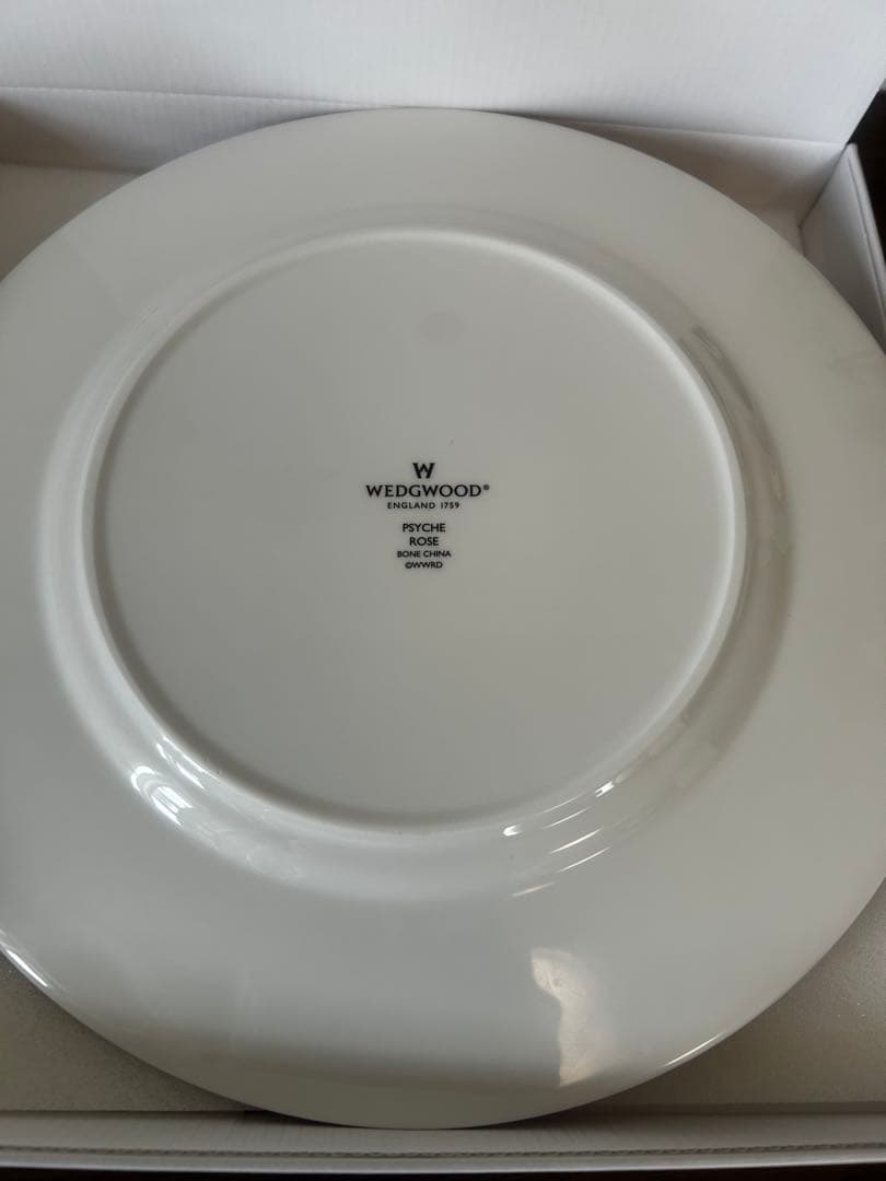 ウェッジウッド　 プレート　新品　２枚セット ピンク