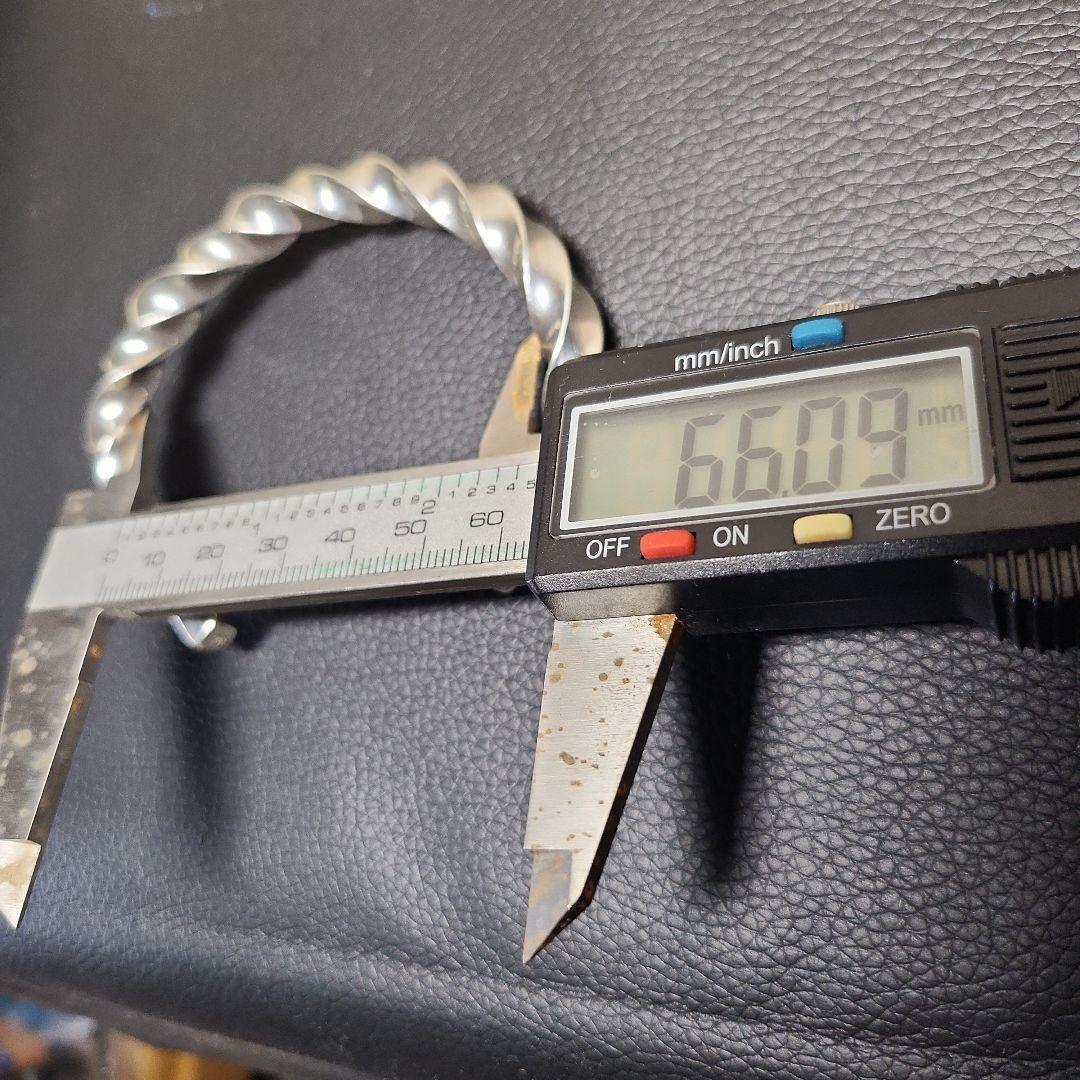 シルバー925 ツイストデザイン バングル