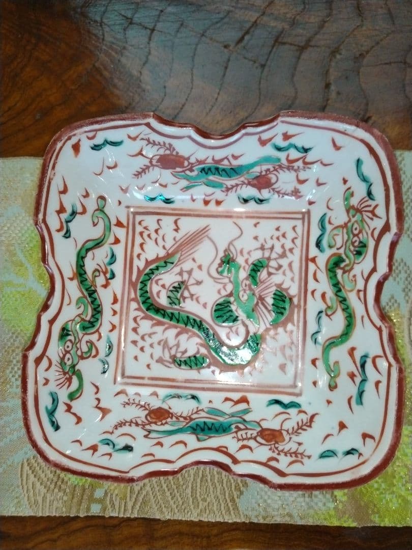 古伊万里赤絵　雲龍図変形四方皿。五客。江戸期。　12㎝×4、3㎝