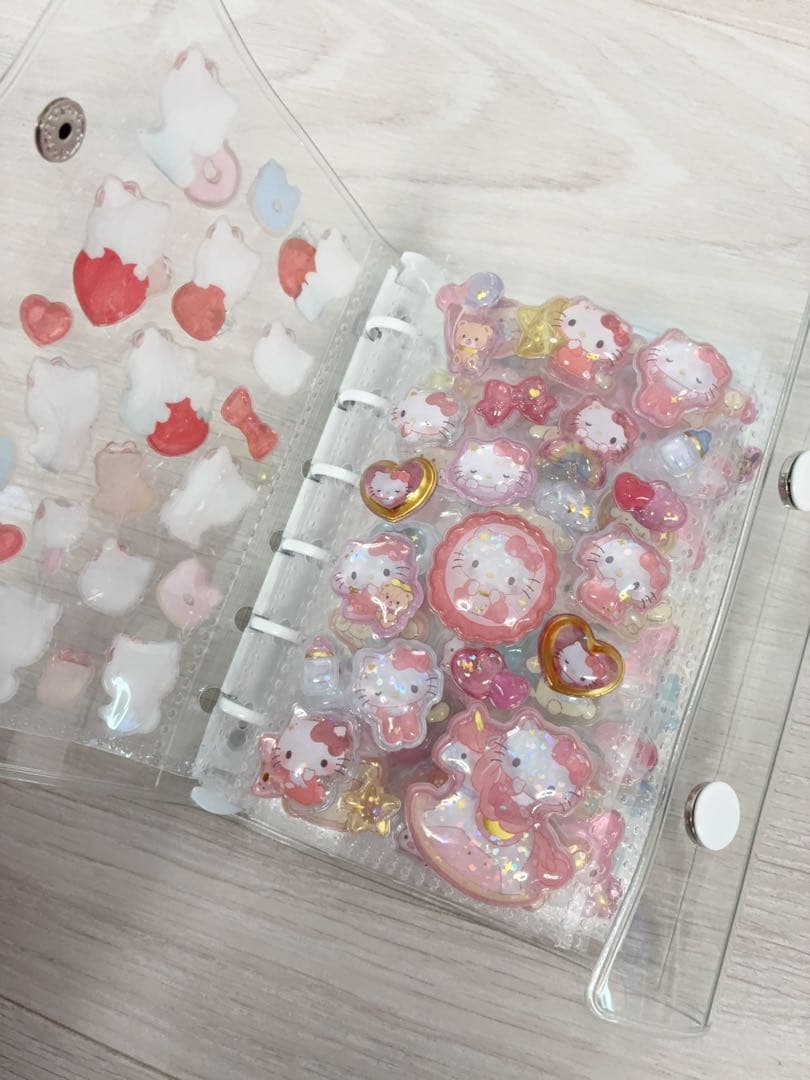 サンリオ シール帳完成品 8ページ