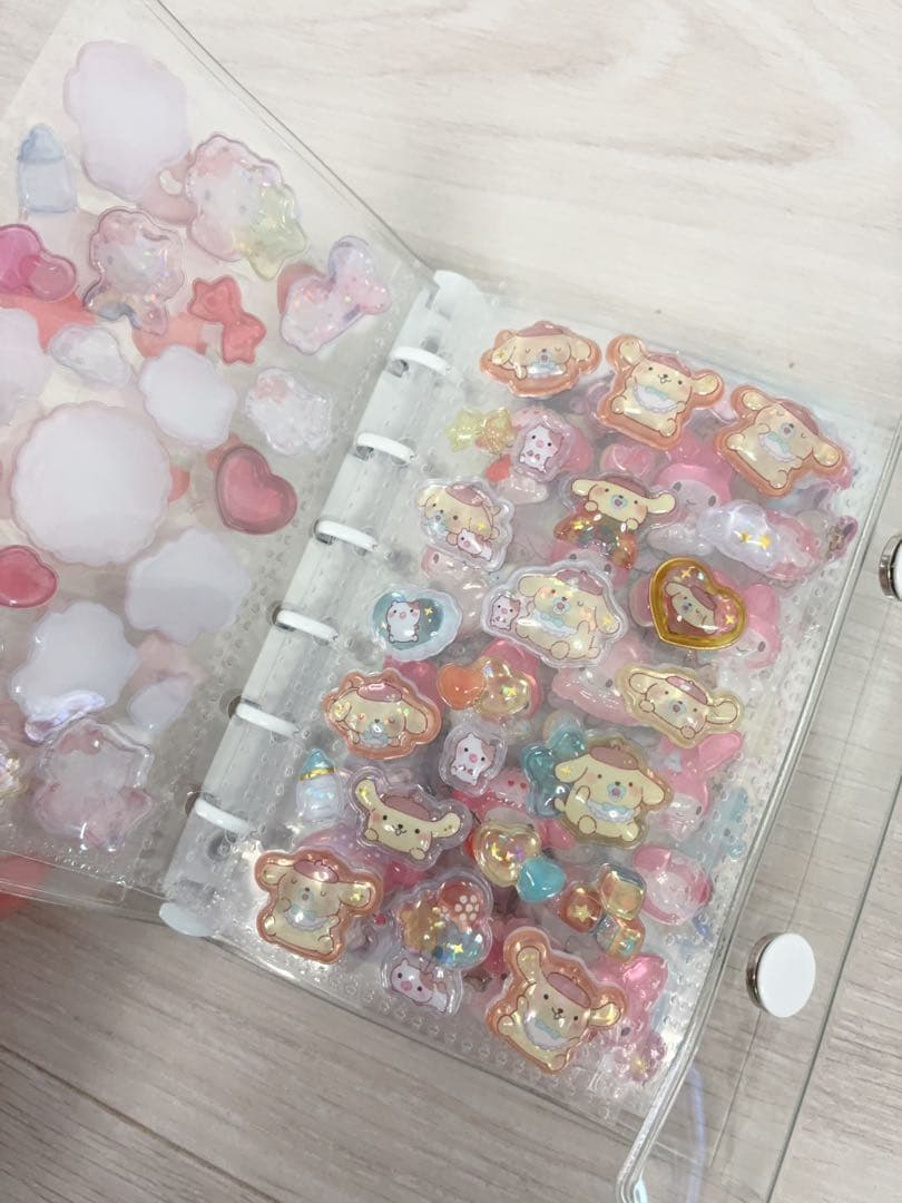 サンリオ シール帳完成品 8ページ
