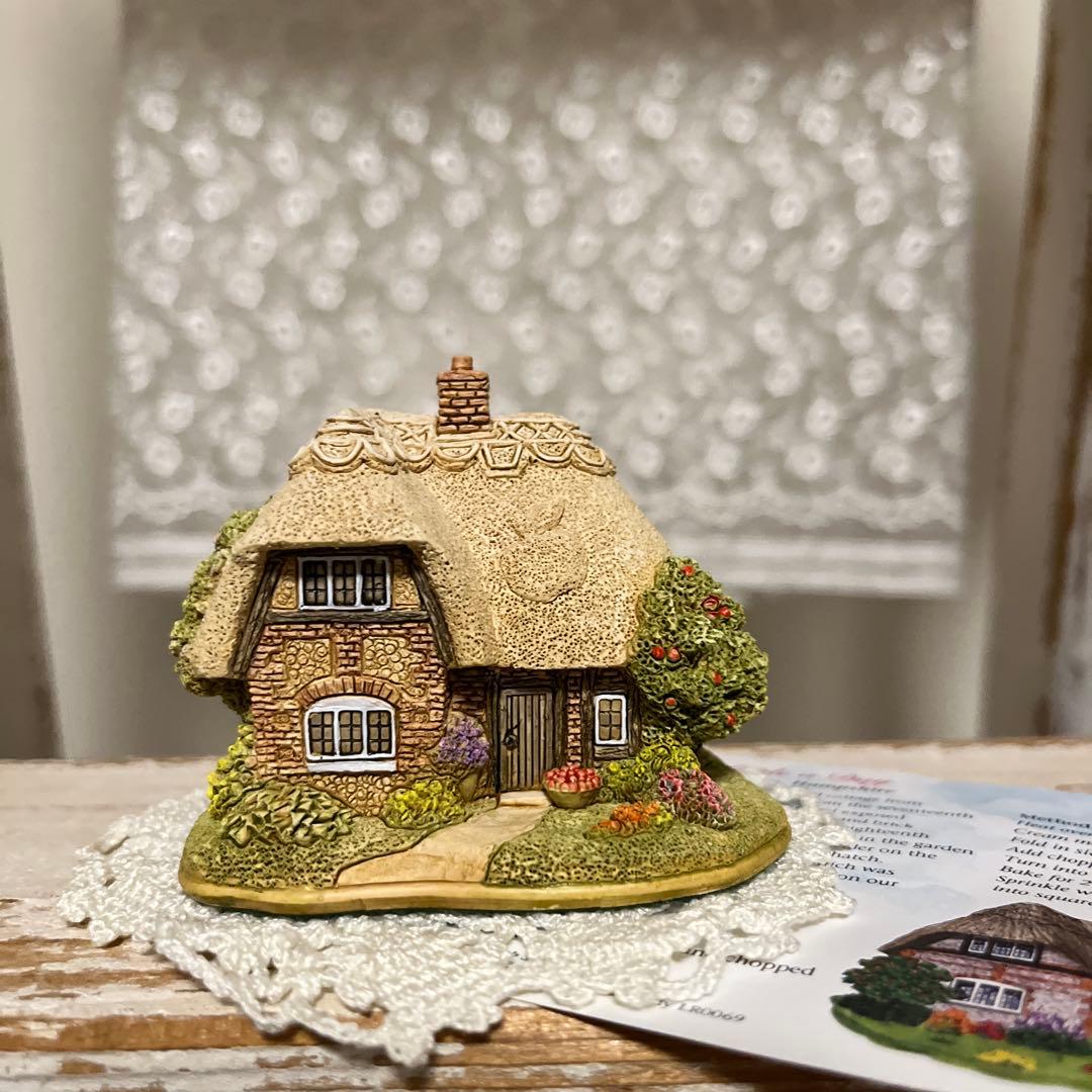 リリパットレーン　AN APPLE A DAY