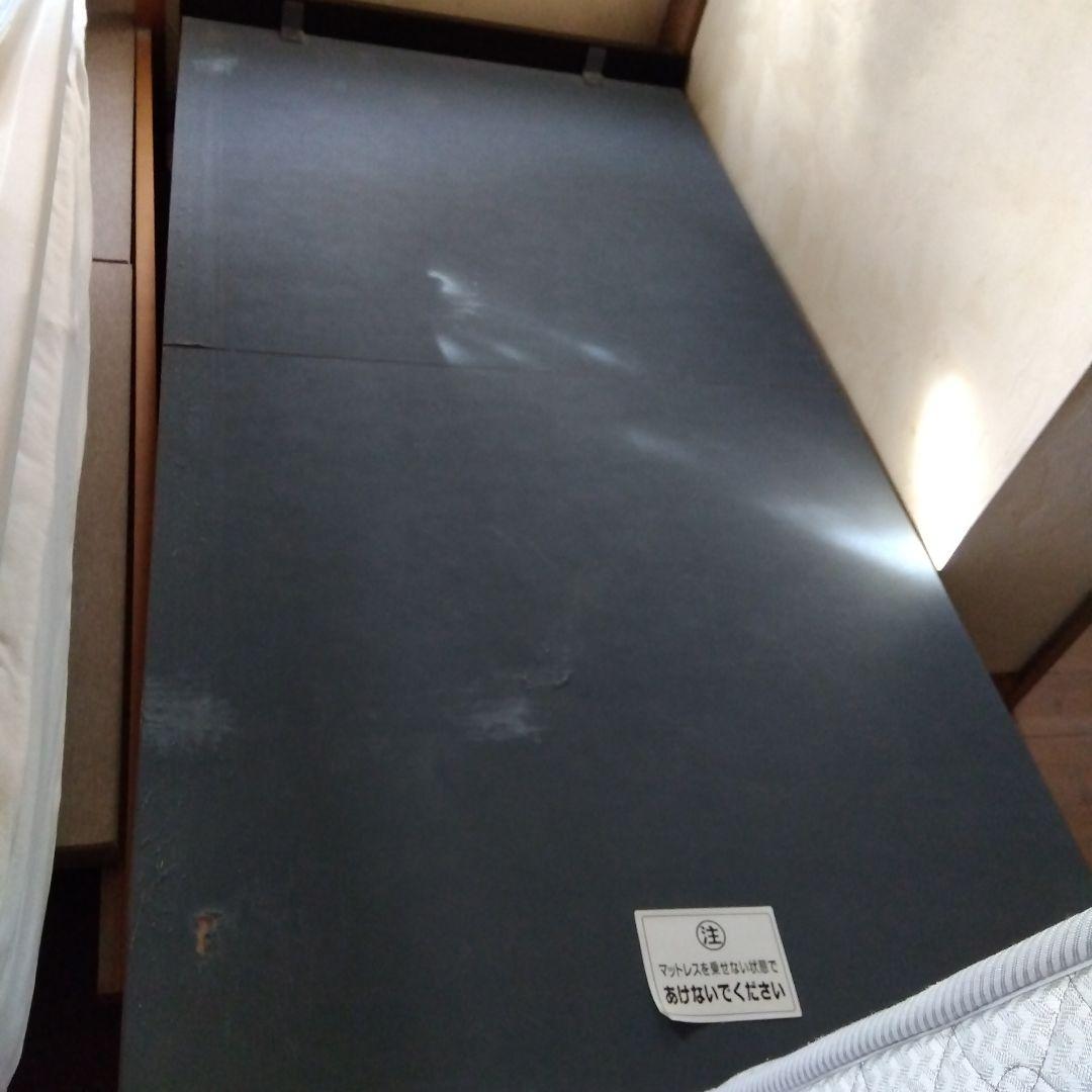 シングルベッドフレーム油圧式 　ニトリ　4950円組み立て費用到着時に現金払い