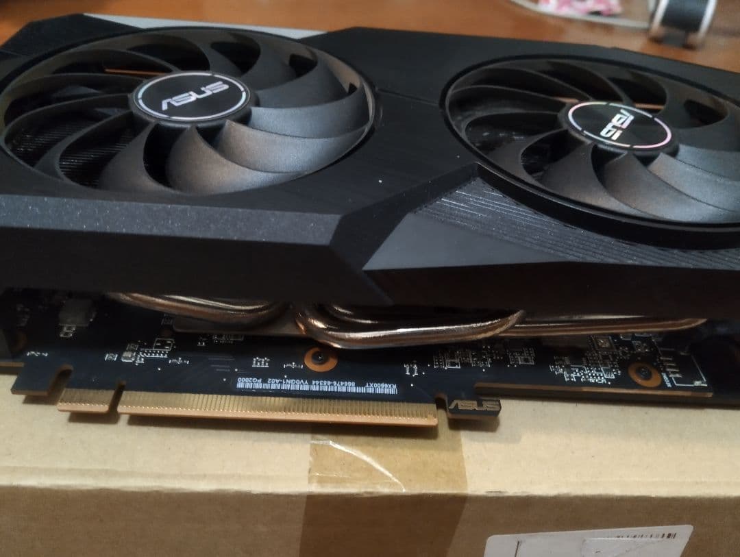 ASUS Radeon RX 6600 XT 8GB グラフィックボード