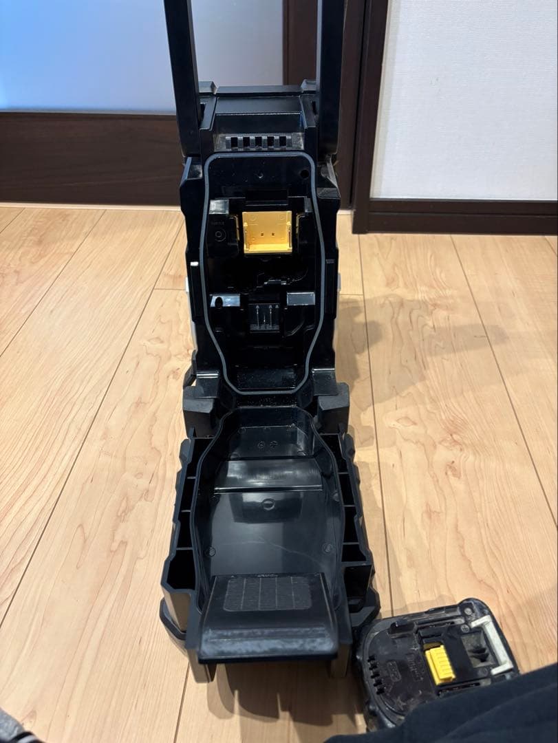 Makita MR108 Bluetooth ポータブルスピーカ
