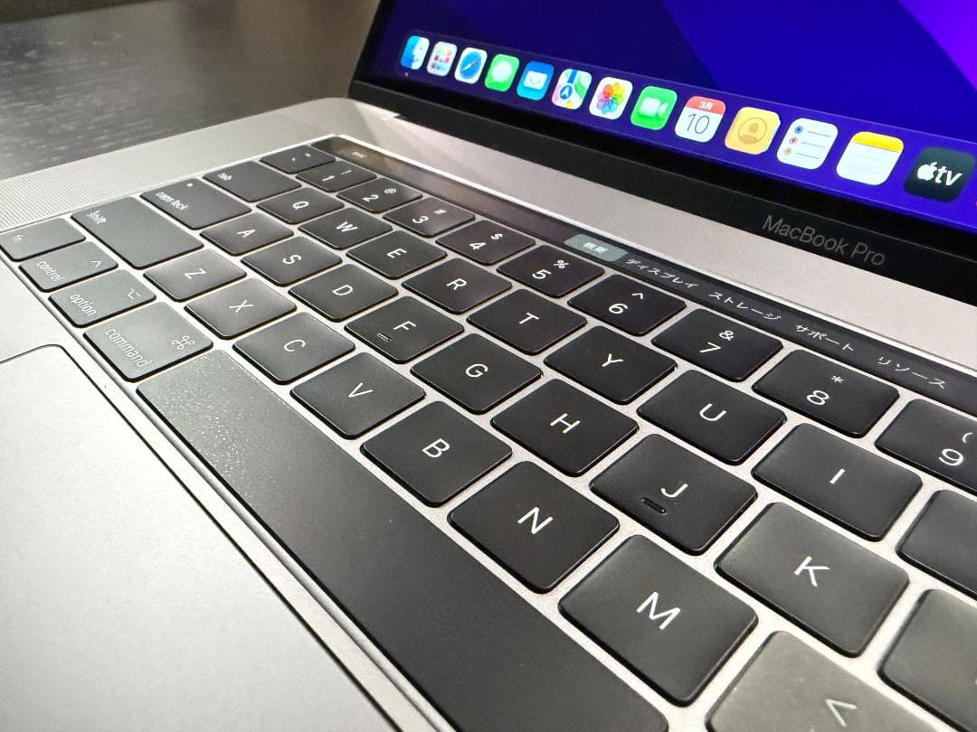 MacBook Pro 15 2016 i7 16GB 512GB USキー