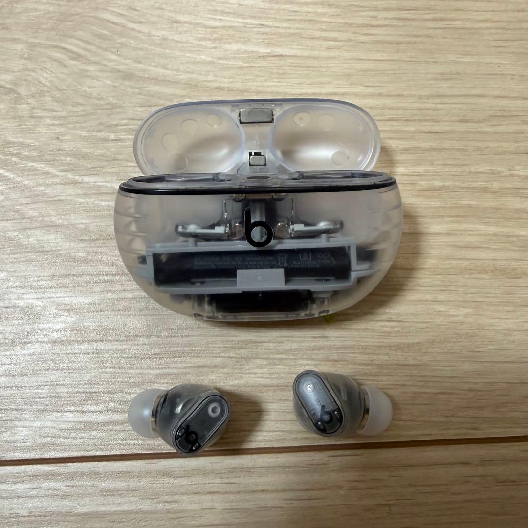 Beats Studio Buds + トランスペアレント