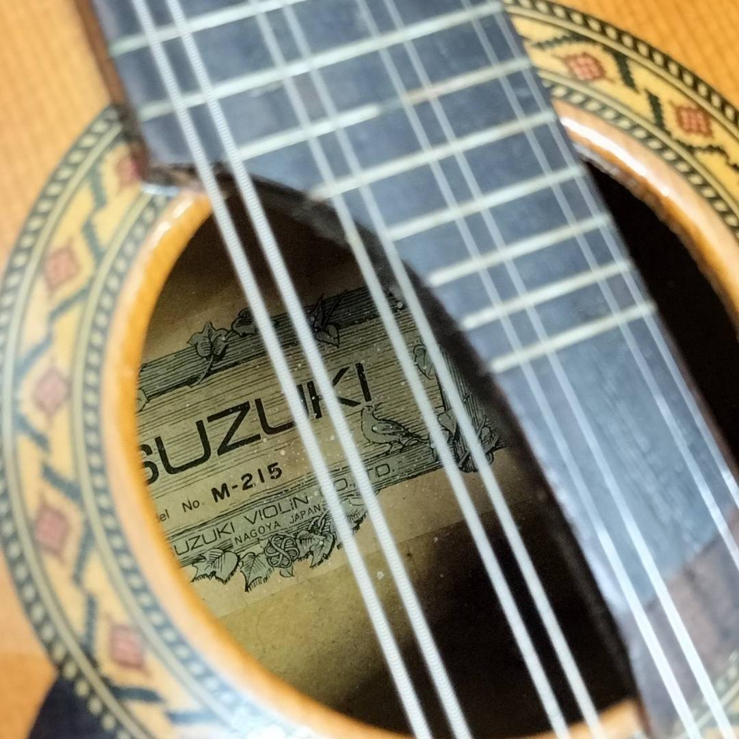 ◇マンドリン SUZUKI M-215 ハードケース付き