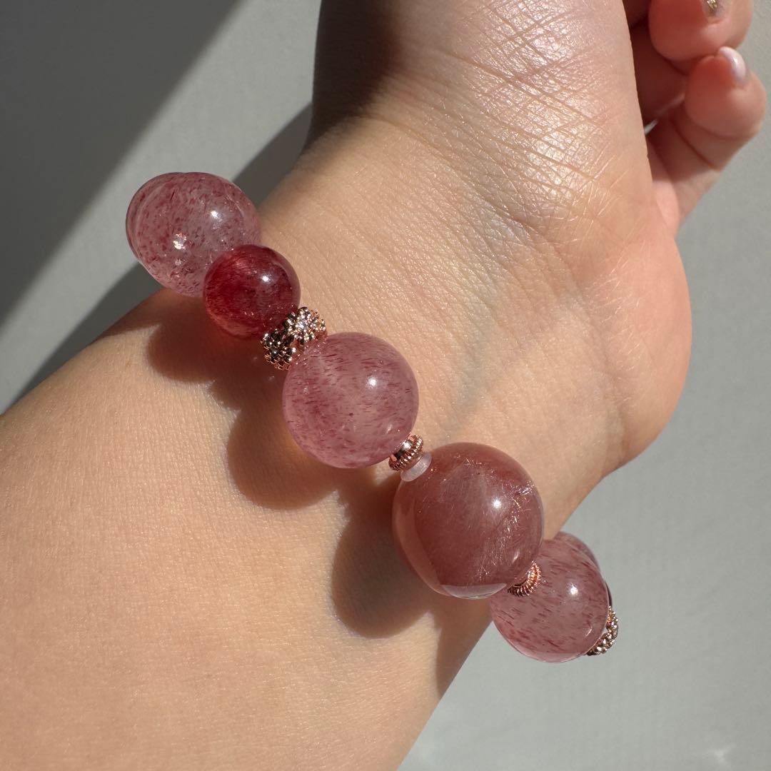 一点物　天然石　ハンドメイドブレス　ストロベリークォーツ　ピンクサゲニティック