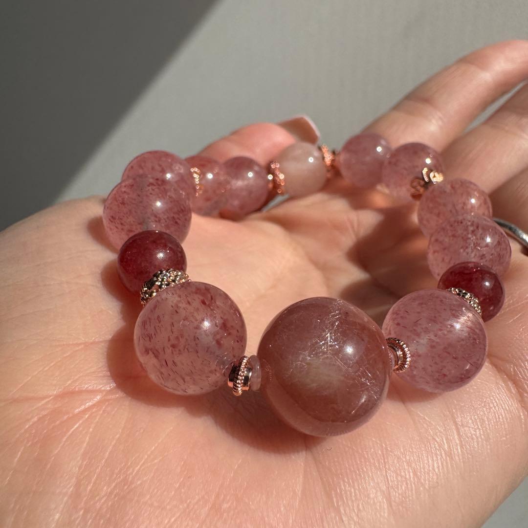 一点物　天然石　ハンドメイドブレス　ストロベリークォーツ　ピンクサゲニティック