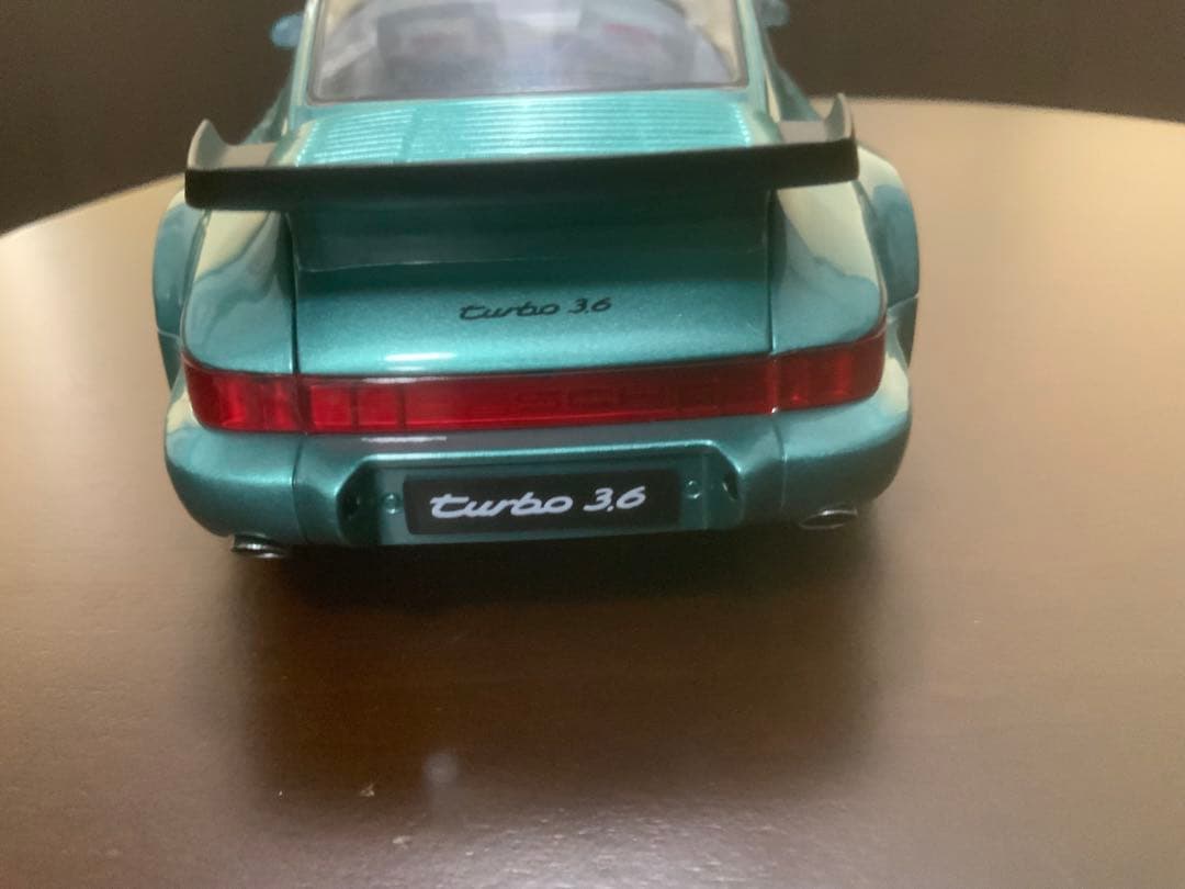 Solido ソリドPorsche 911 Turbo ミニカー 1/18