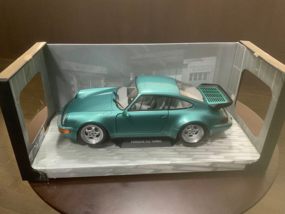 Solido ソリドPorsche 911 Turbo ミニカー 1/18