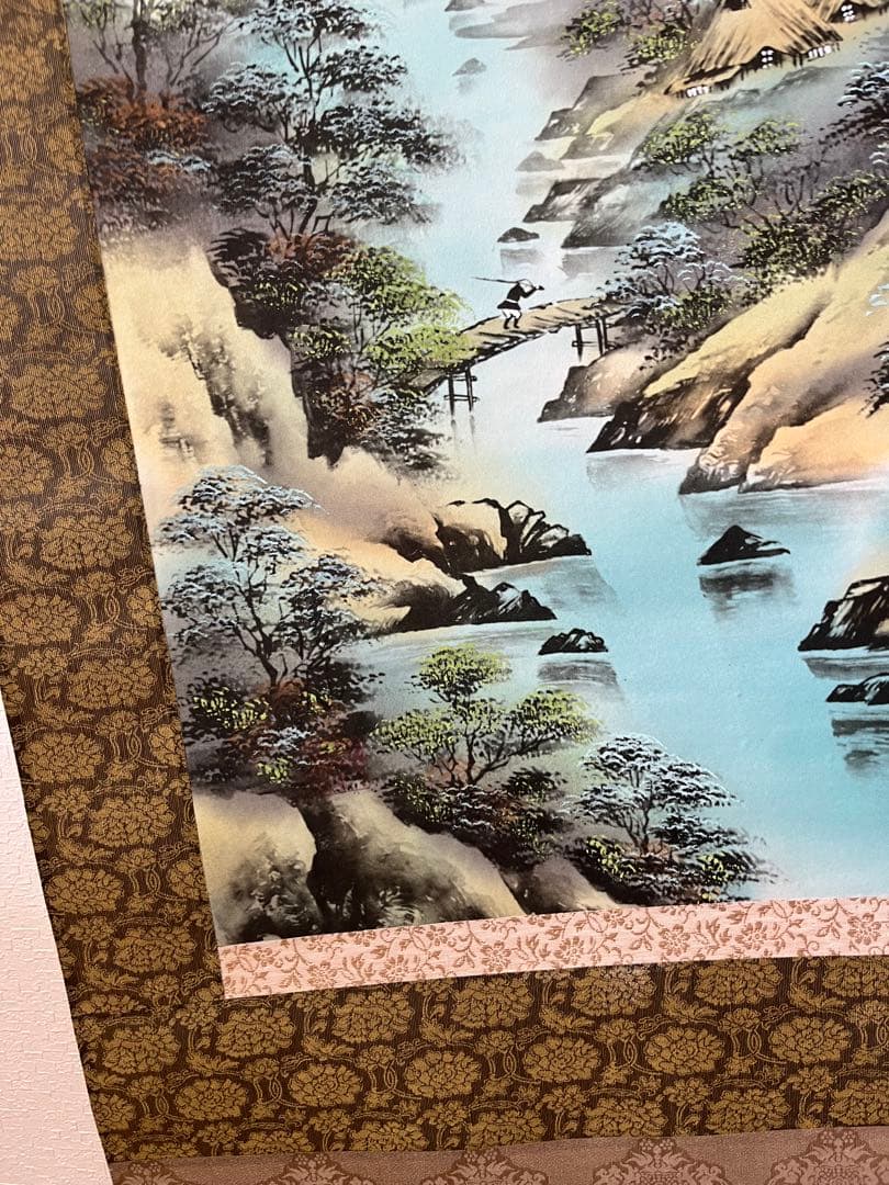 掛軸　彩色山水　美術品　絵画　インテリア　水墨画