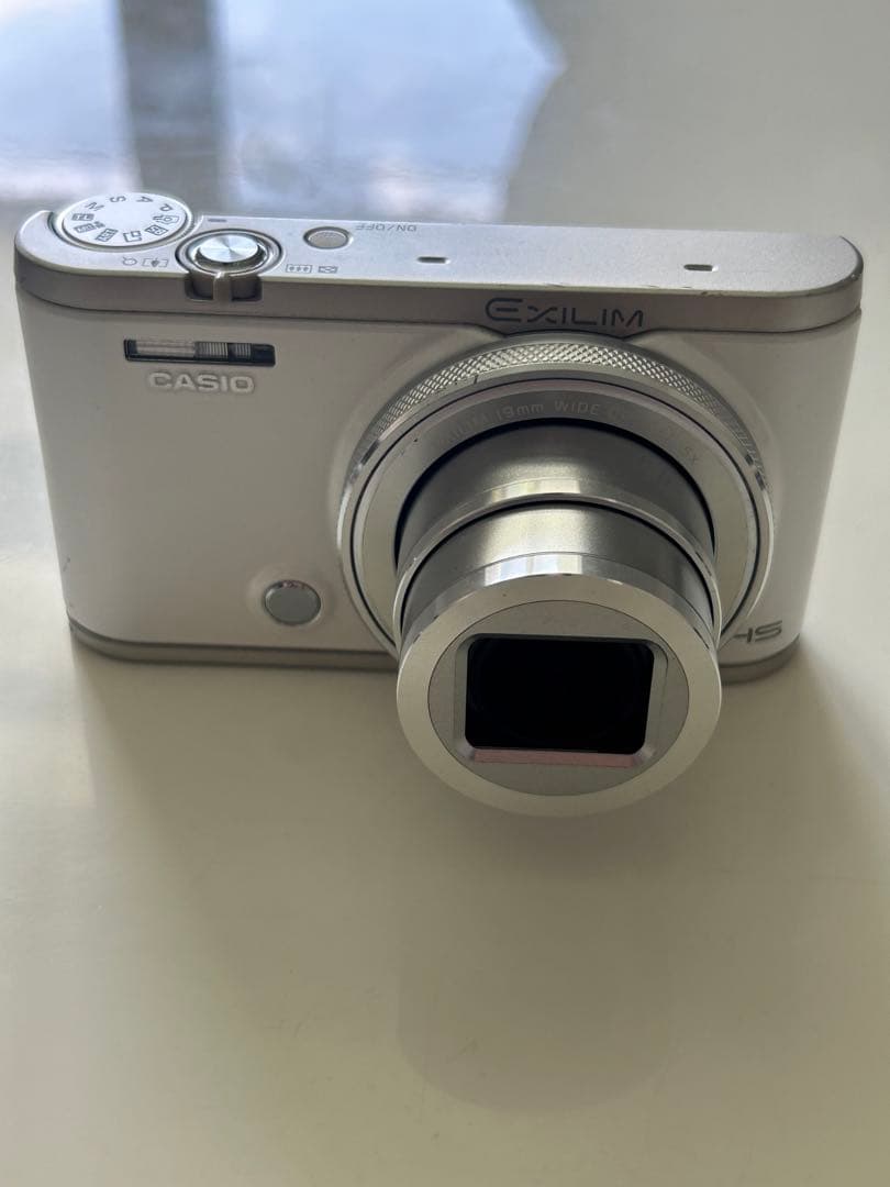 CASIO HS EX-ZR4000コンパクトデジタルカメラ