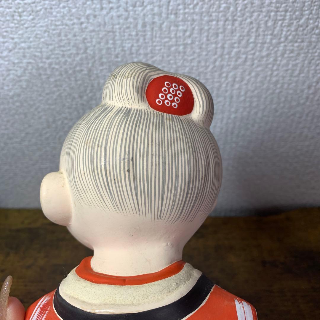 E-4 【伝統工芸品】博多人形 童（わらべ） 手桶 銘あり 陶器 置物 アンティ