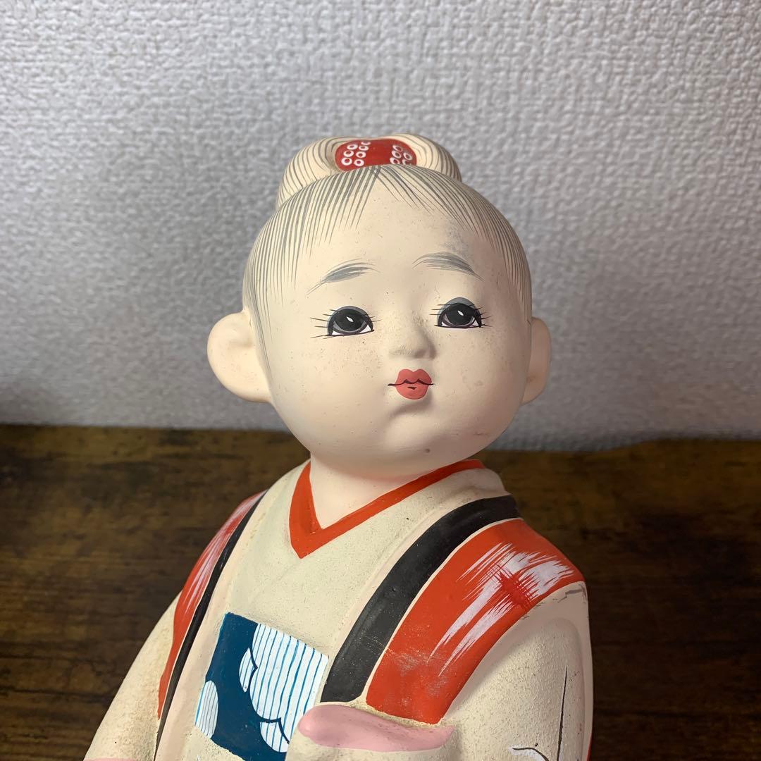 E-4 【伝統工芸品】博多人形 童（わらべ） 手桶 銘あり 陶器 置物 アンティ