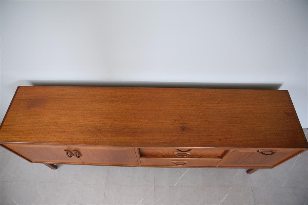 英国アンティークG-PLANジープラン製サイドボード/チェスト(88-149)