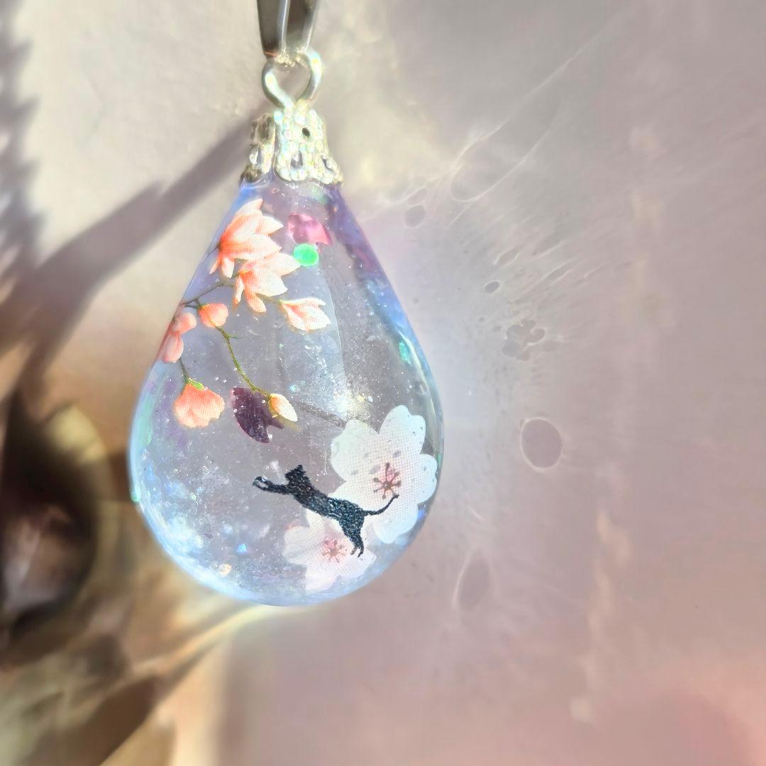 レジン　ハンドメイド　ペンダント　ネックレス　キーホルダー　596