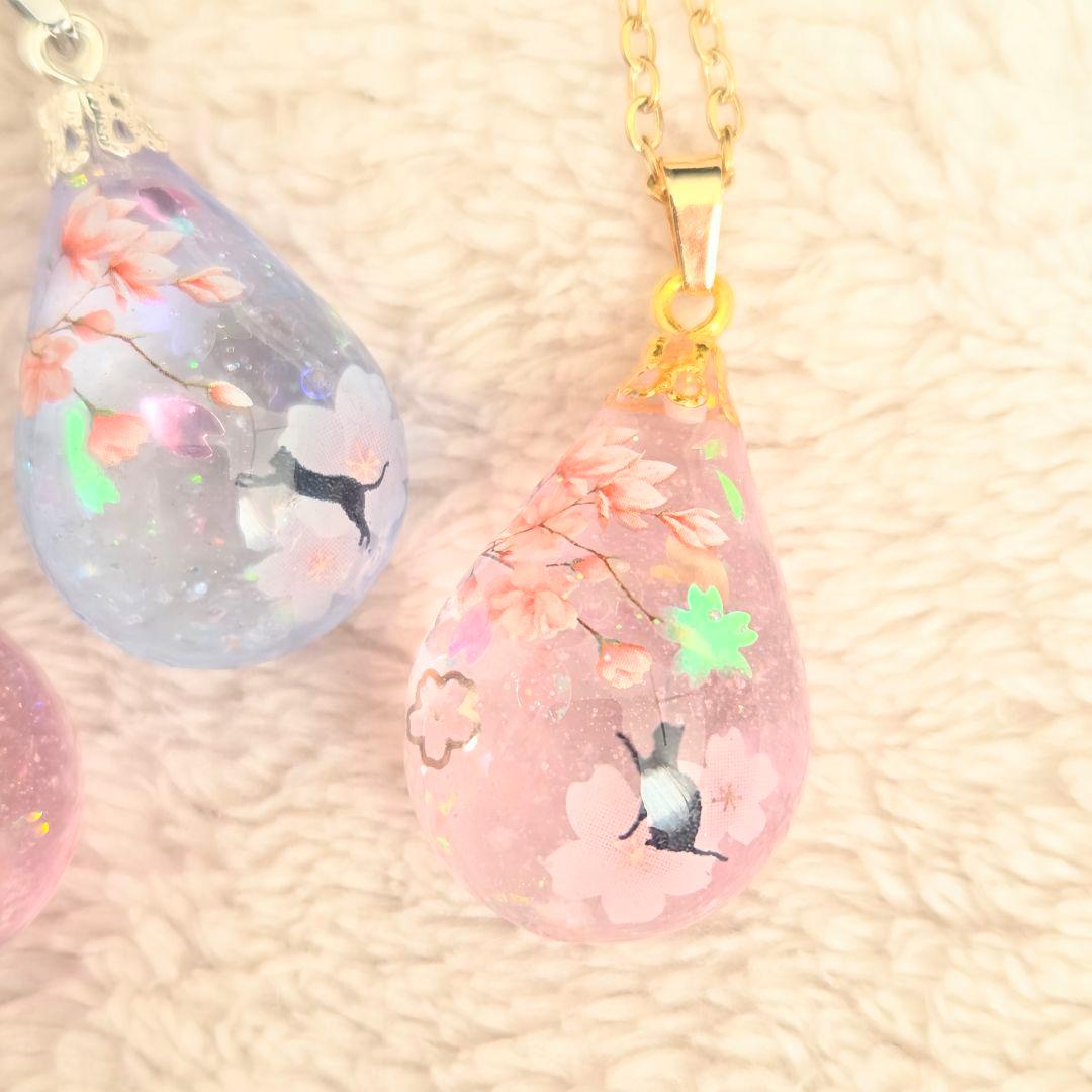 レジン　ハンドメイド　ペンダント　ネックレス　キーホルダー　596