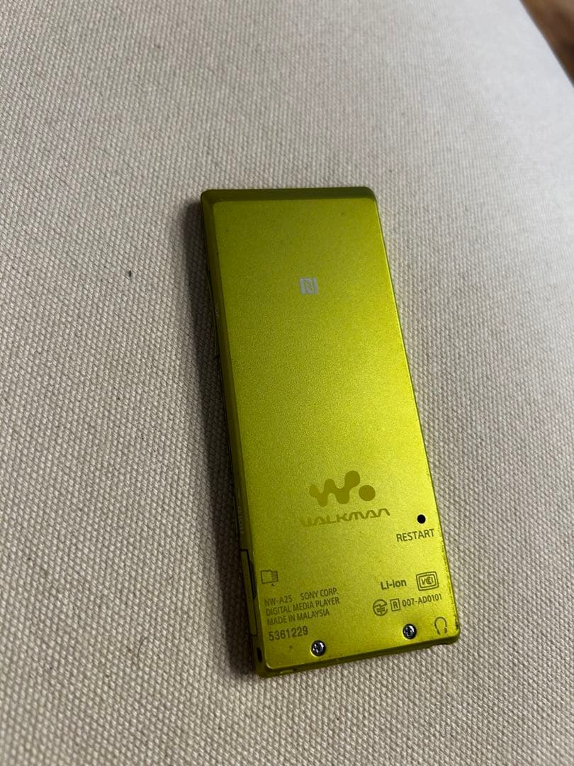 SONY WALKMAN グリーン