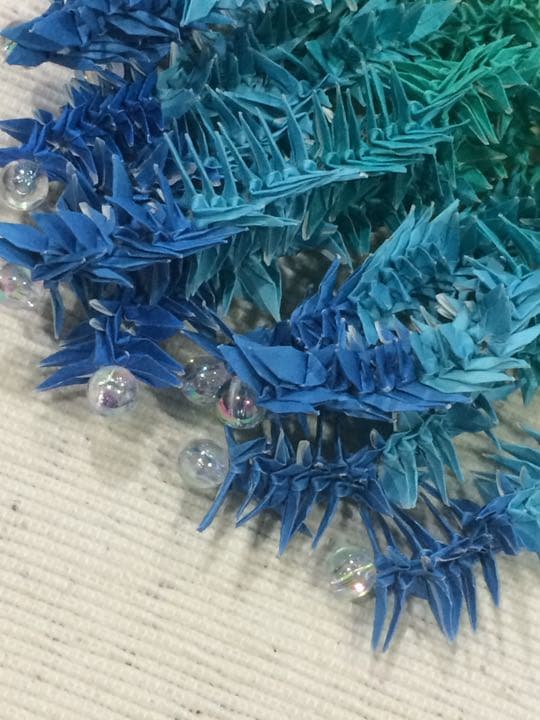 しあわせを届けるミニミニ千羽鶴