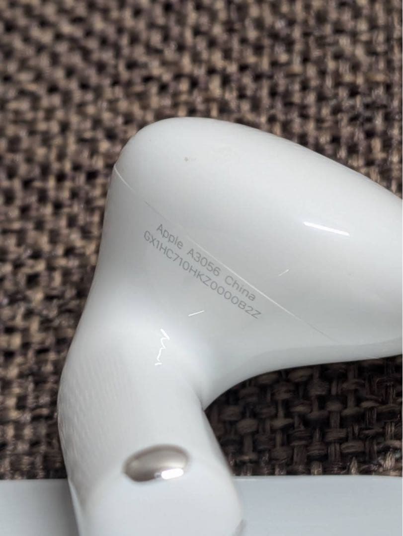 Apple AirPods 4世代 片耳 L 片方 左耳 1051