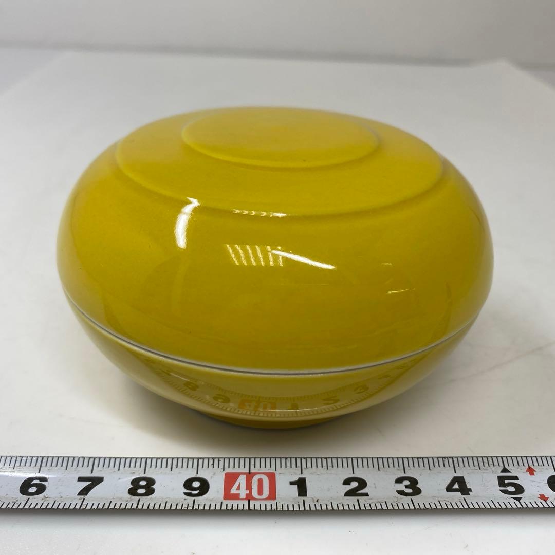 専用　黄釉蓋物　「大清乾隆年製」　幅約9.5㎝　タサニ　東さ7-0428①