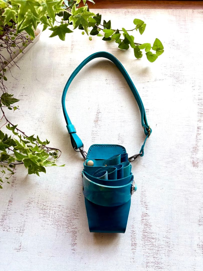 手染めターコイズのシザーケース