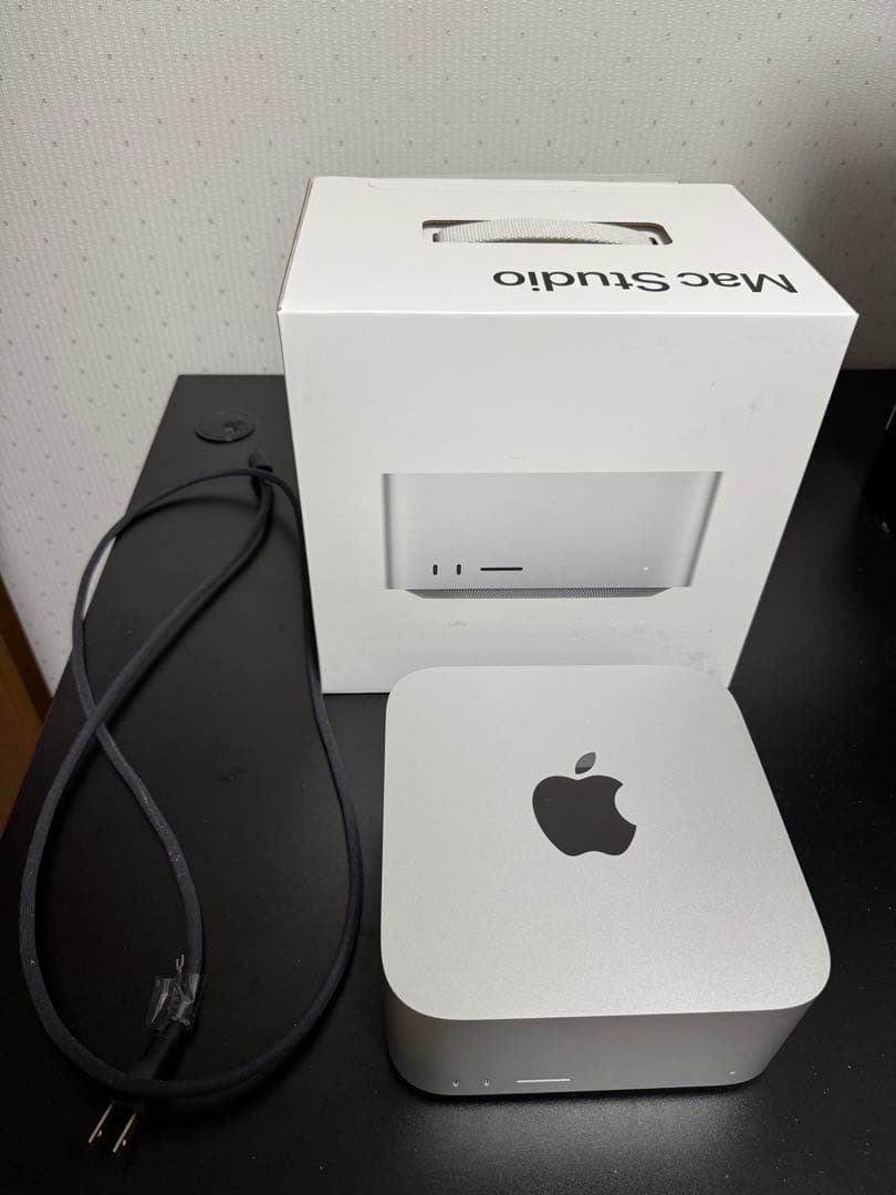 Apple Macstudio2022/M1MAX/メモリ32GB/SSD1TB