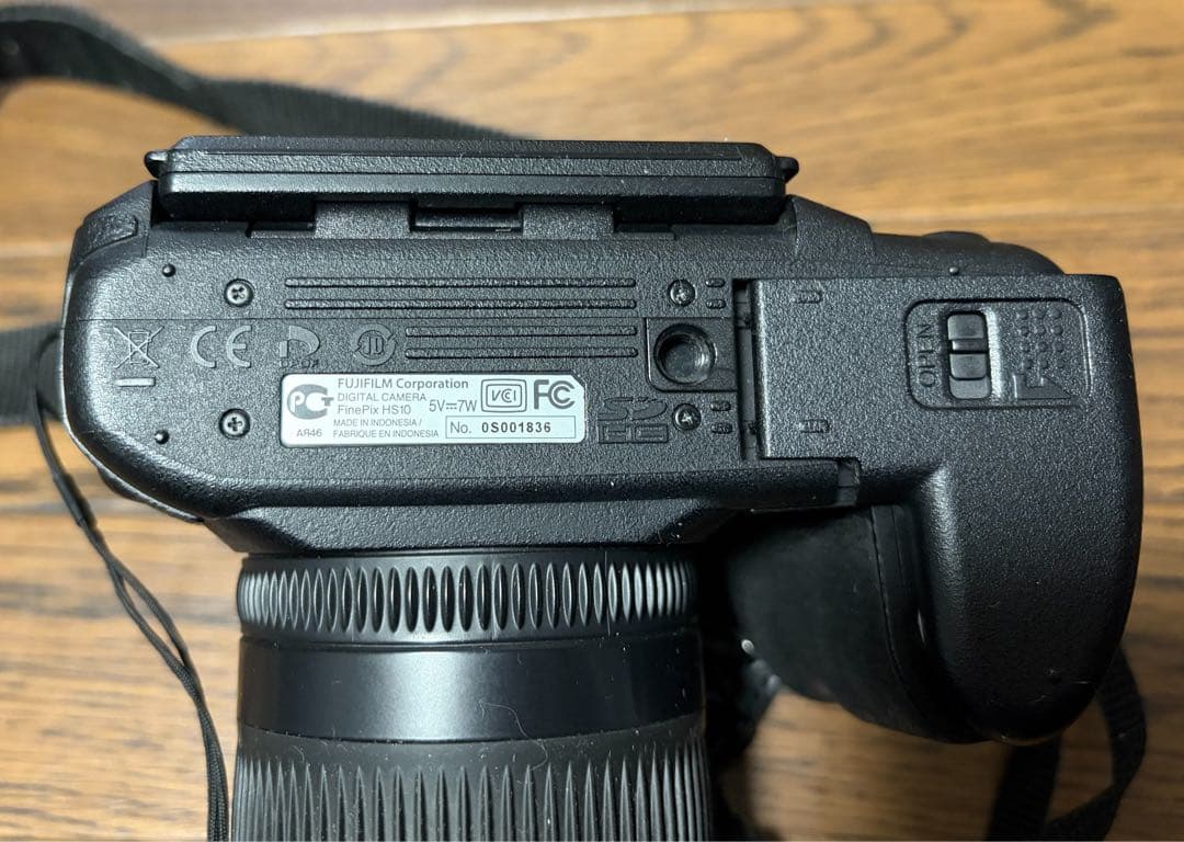 FUJIFILM FinePix HS10 デジタルカメラ 30倍ズーム