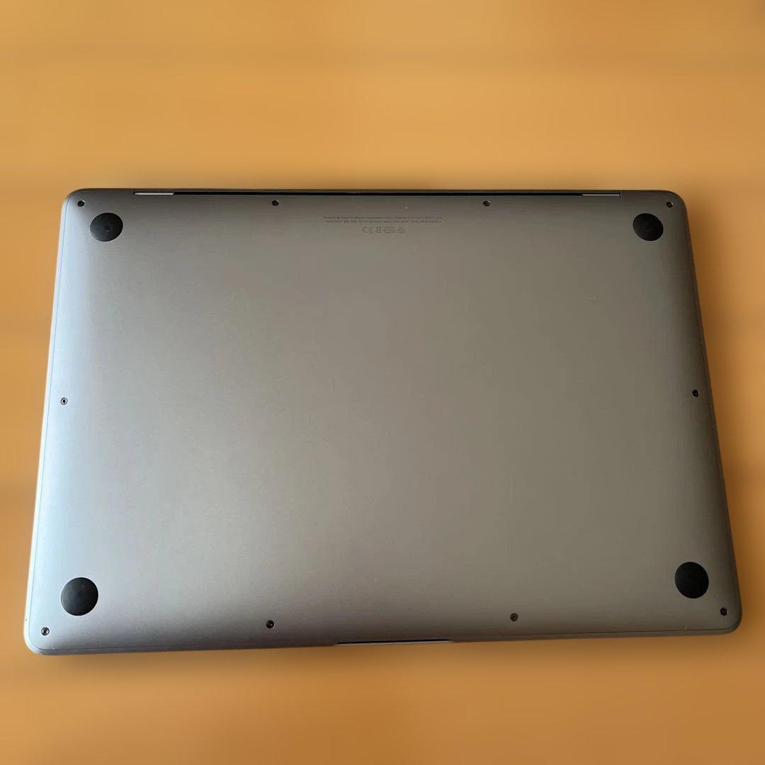 MacBook Air 13インチ [A2337]