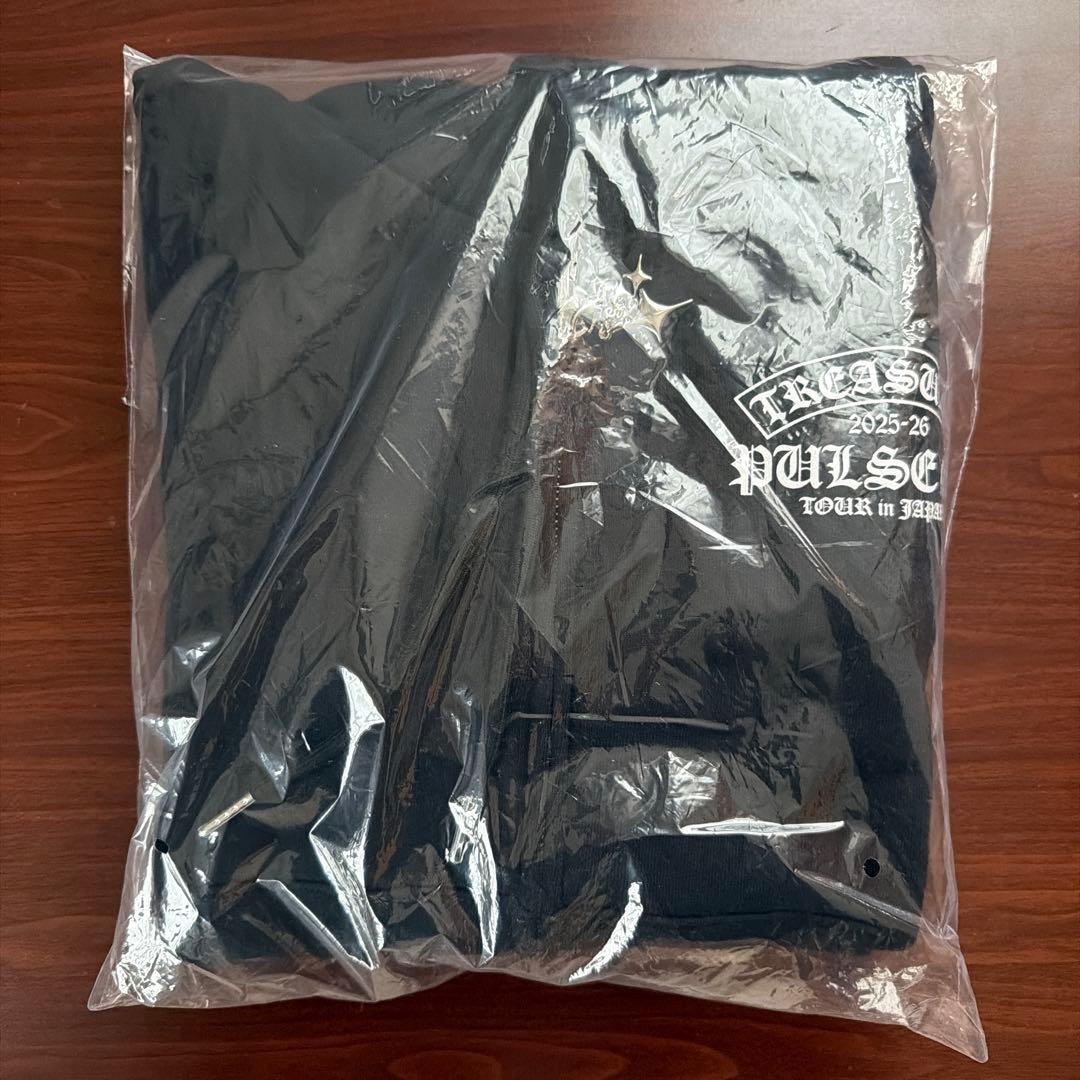 TREASURE PULSE ON SPECIALジップアップフーディー　M