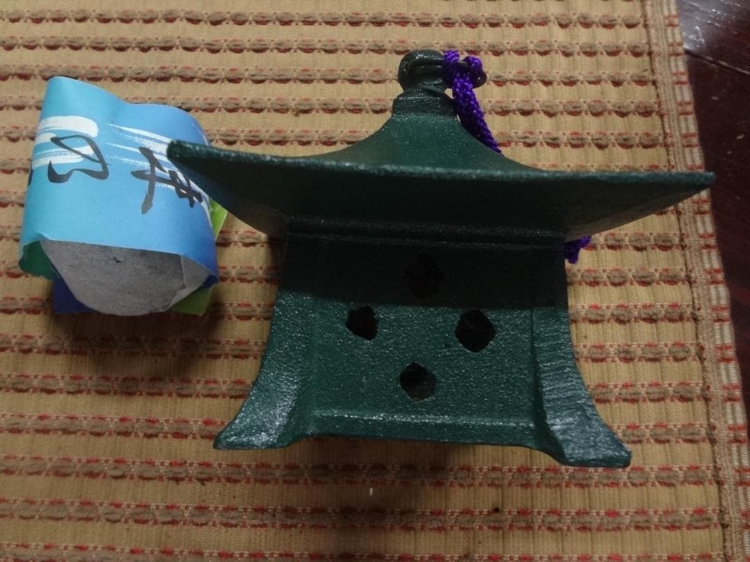 あずまや風鈴・ 吊灯籠 大・南部鉄器　　　新品未使用品・箱入り