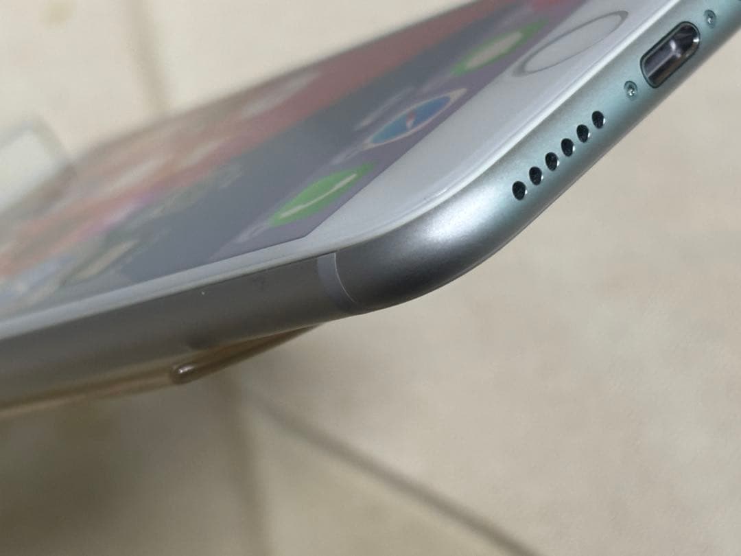 【ほぼ未使用】 iPhone7 32GB SIMフリーバッテリー新品交換済み