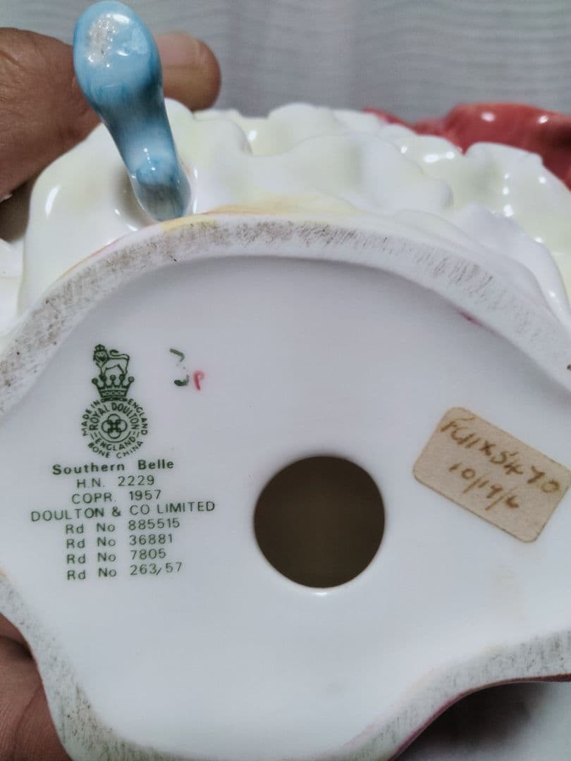 ❣️ロイヤルドルトン2体❣️フィギュリン Southern Belle 美品